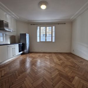 Property in Carre d'Or