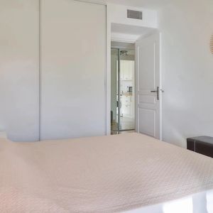 Property in Carre d'Or