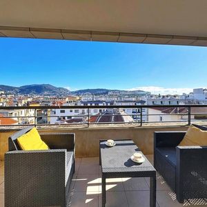 Property in Carre d'Or