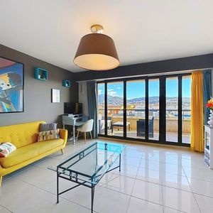 Property in Carre d'Or