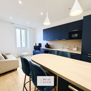 Property in Carre d'Or