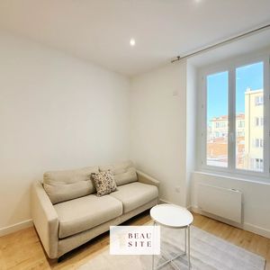 Property in Carre d'Or