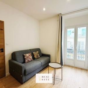 Property in Carre d'Or