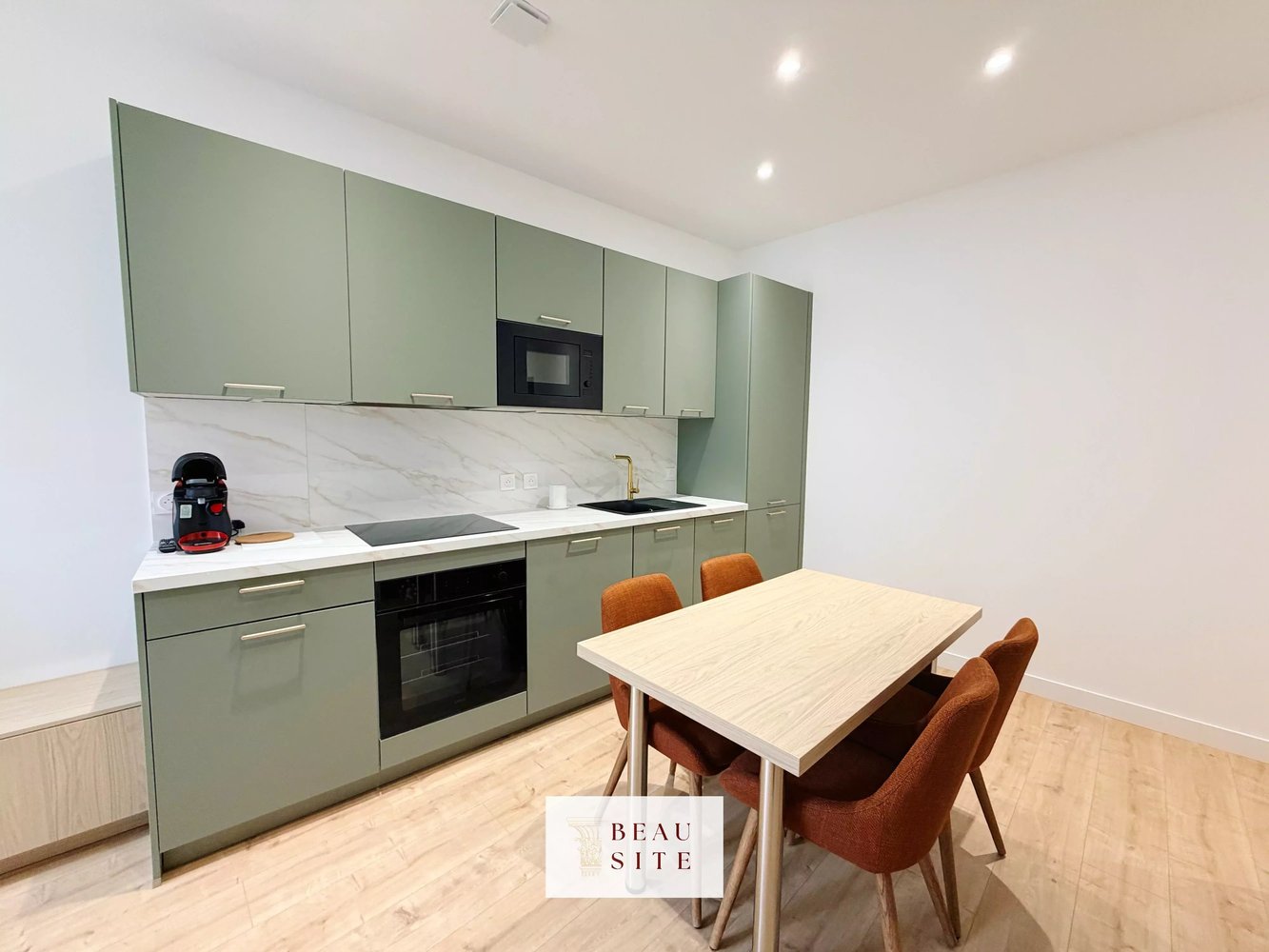 Property photo in Carre d'Or