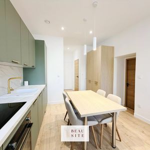 Property in Carre d'Or