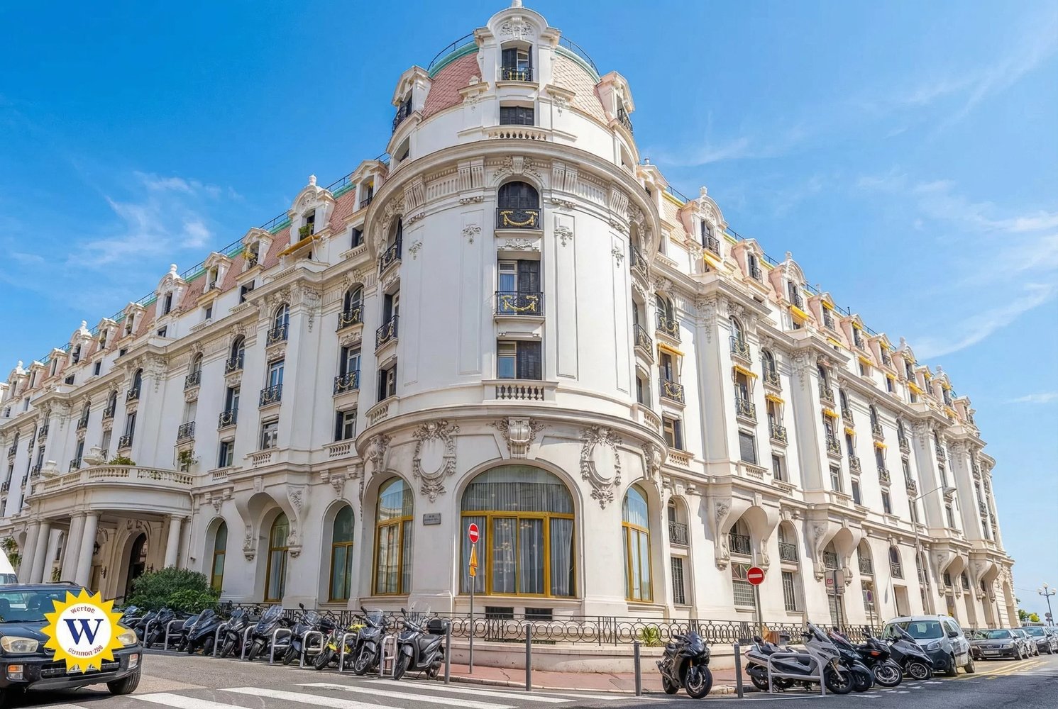 Property photo in Carre d'Or