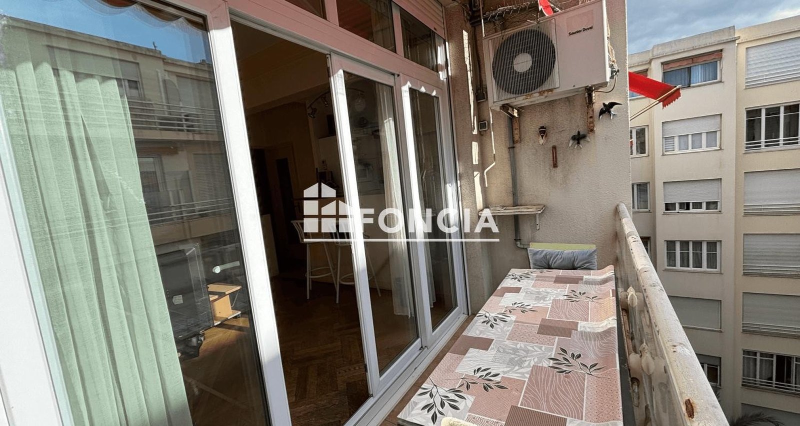 Property photo in Carre d'Or