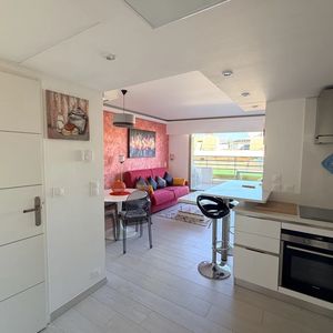 Property in Carre d'Or