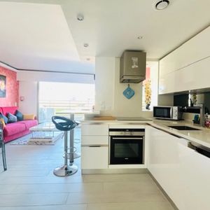 Property in Carre d'Or