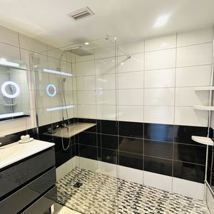 Property in Carre d'Or