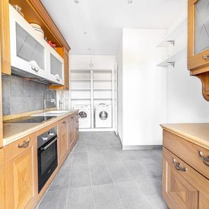 Property in Carre d'Or