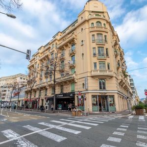 Property in Carre d'Or