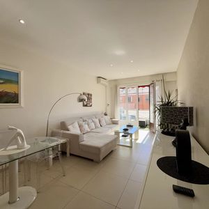 Property in Carre d'Or