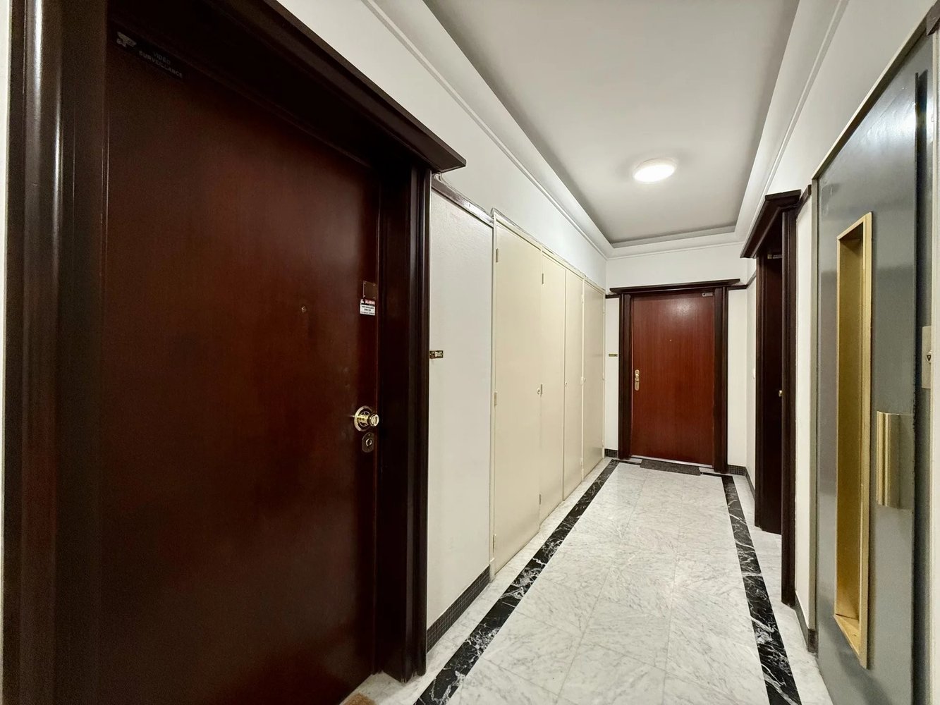 Property photo in Carre d'Or