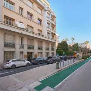 Property in Carre d'Or