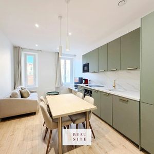 Property in Carre d'Or