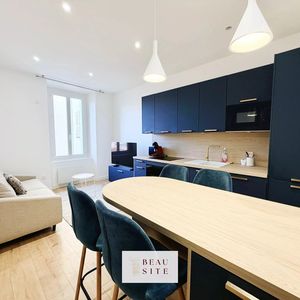 Property in Carre d'Or