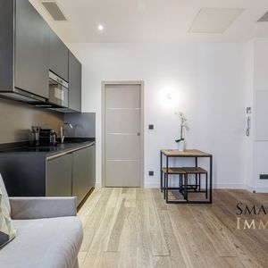 Property in Carre d'Or