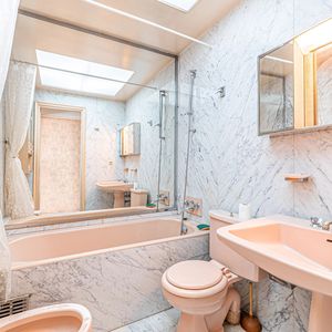 Property in Carre d'Or