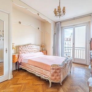 Property in Carre d'Or