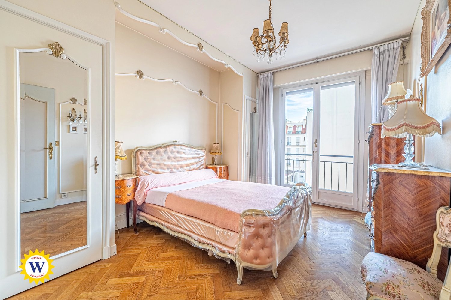 Property photo in Carre d'Or