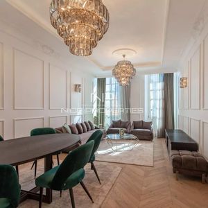 Property in Old Town