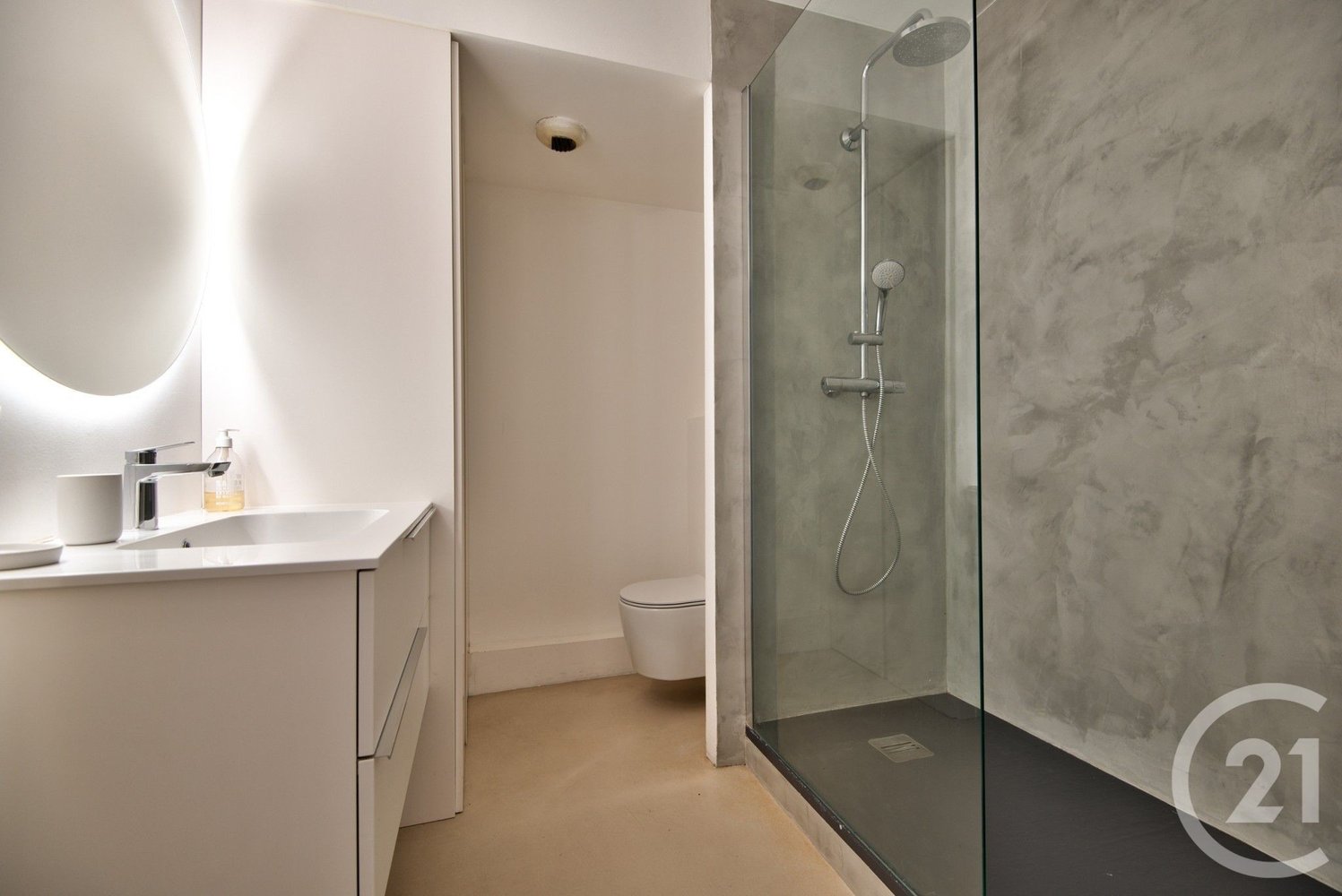 Property photo in Port