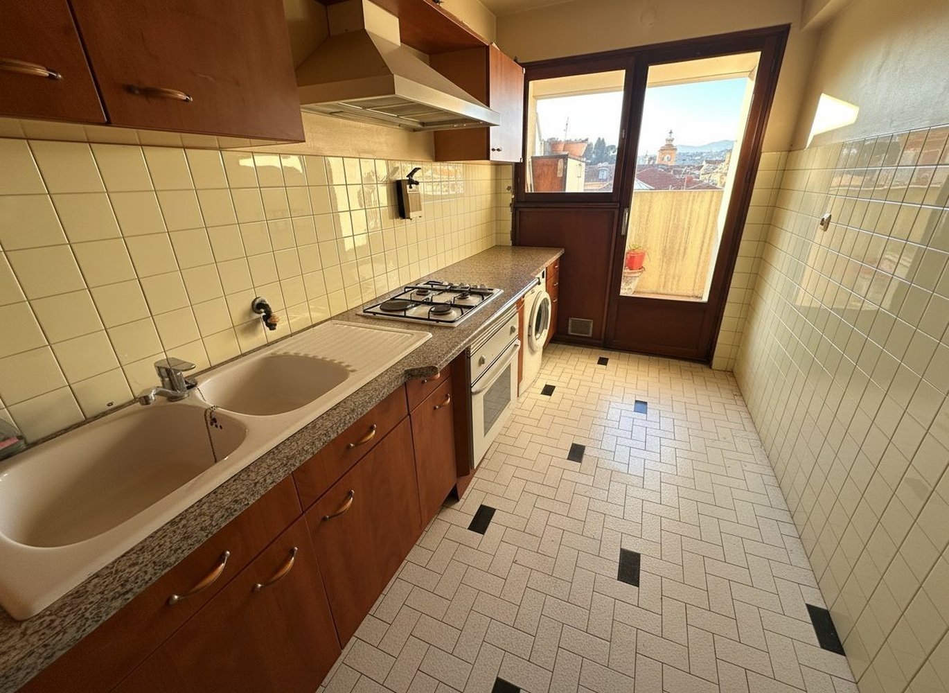 Property photo in Port