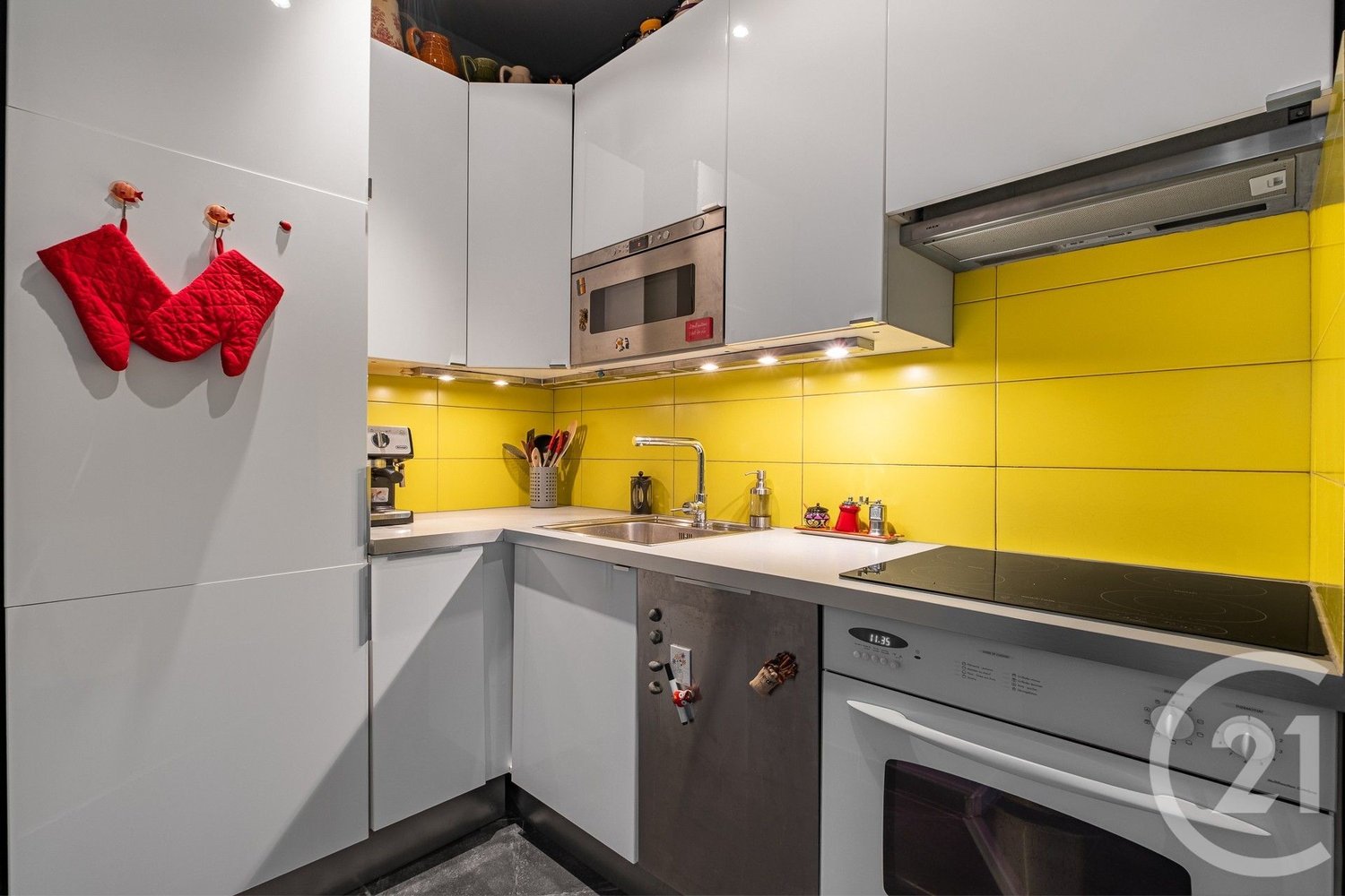 Property photo in Port