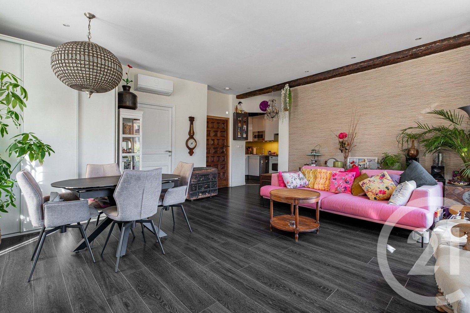 Property photo in Port