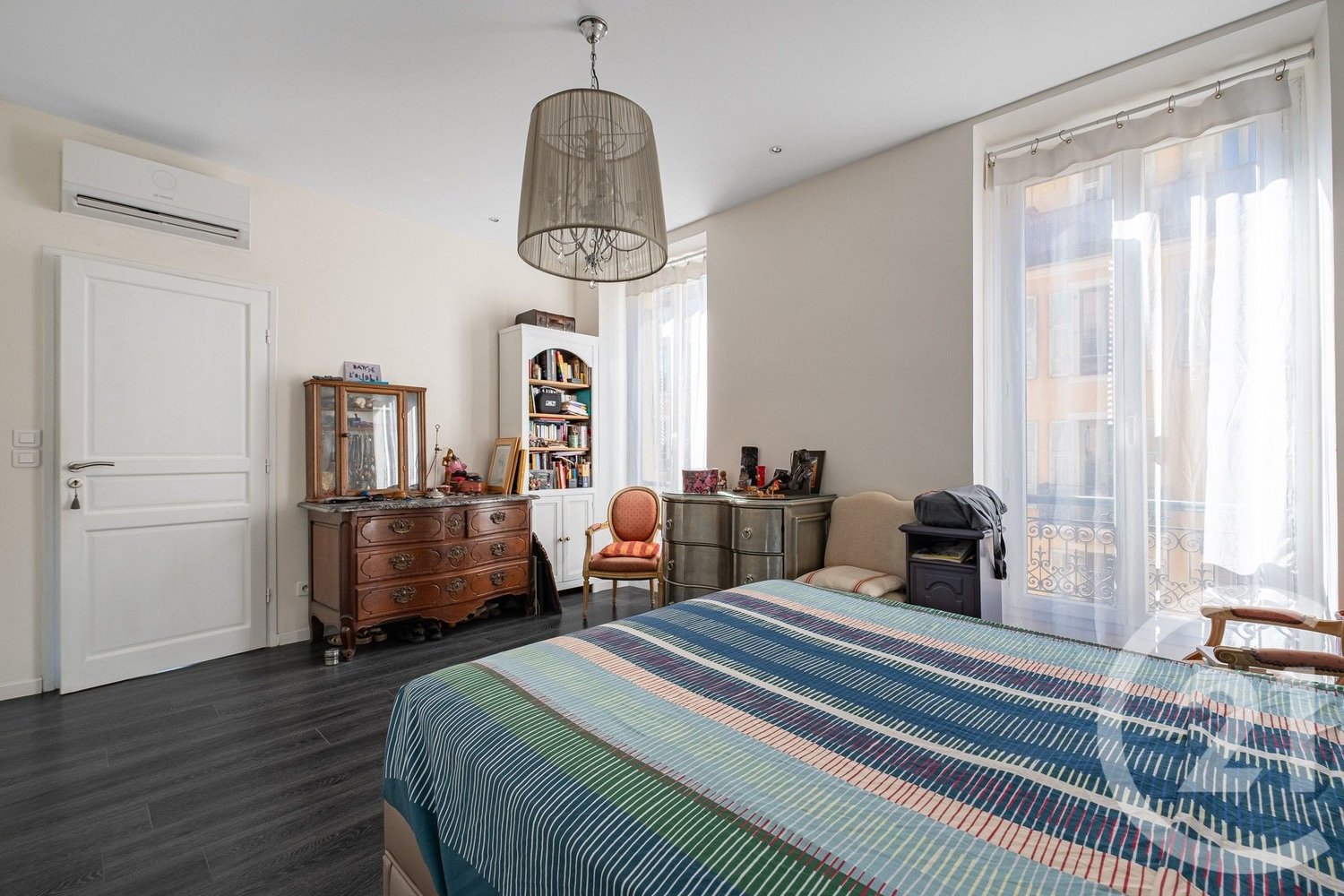 Property photo in Port