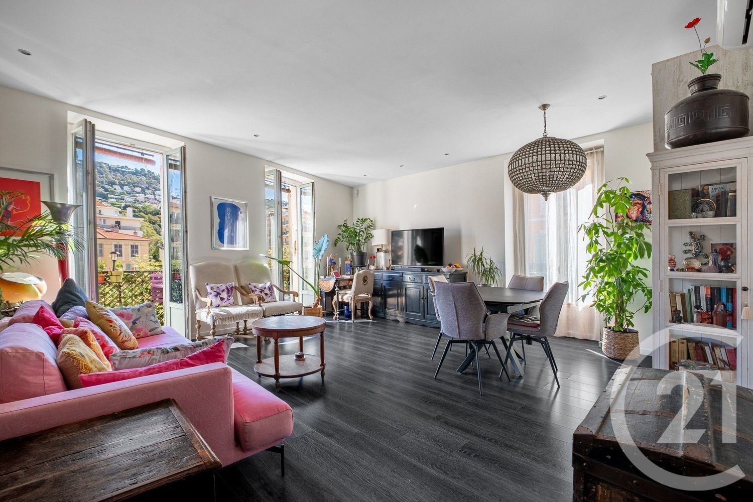 Property photo in Port