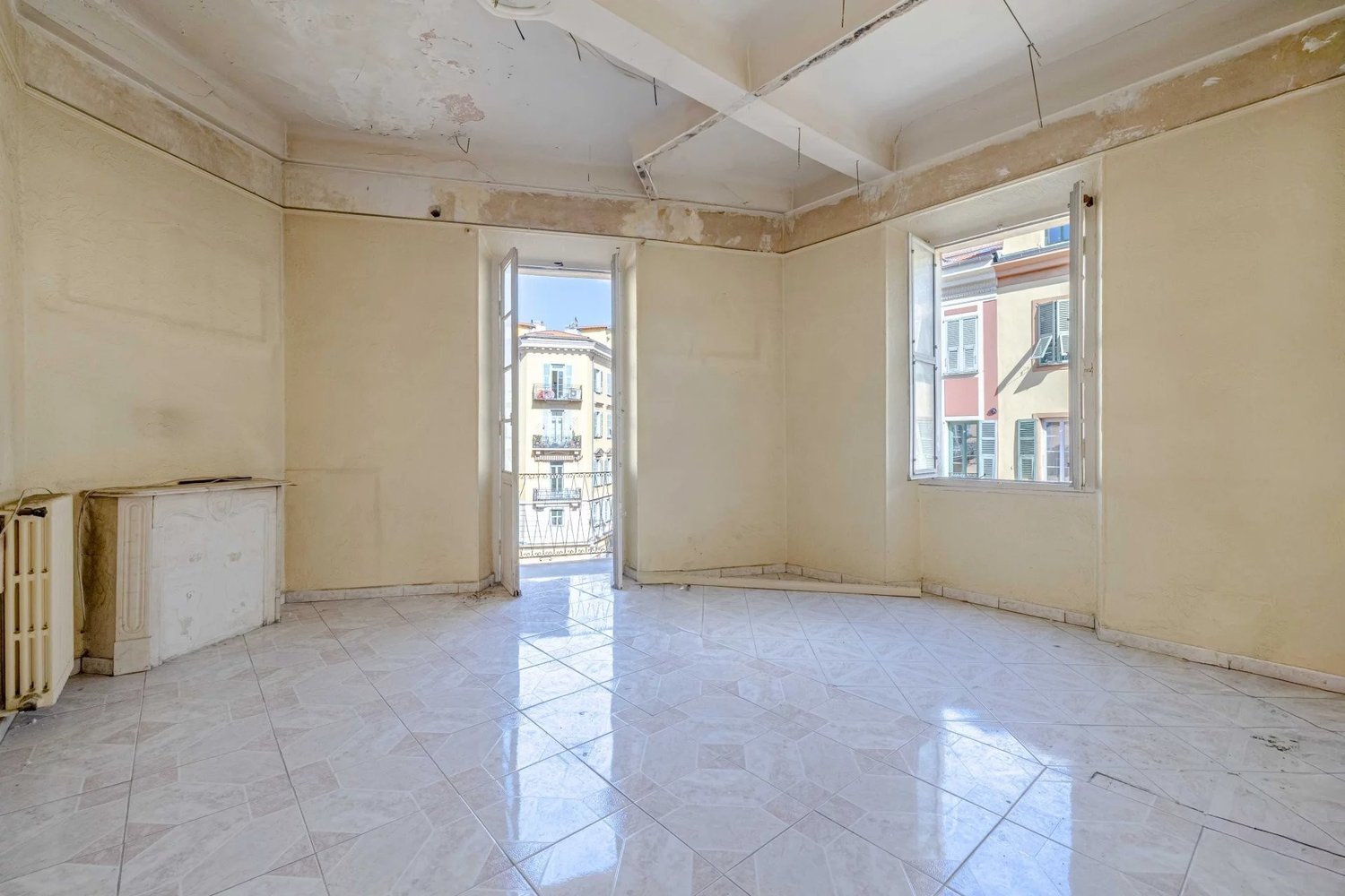 Property photo in Port