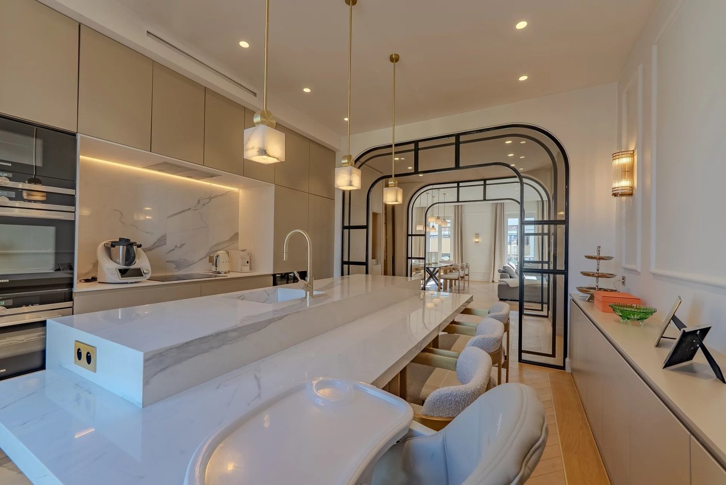 Property photo in Carre d'Argent