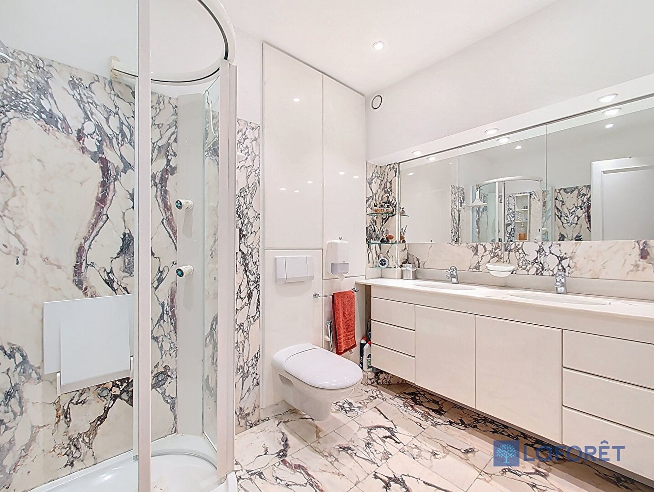 Property photo in Carre d'Argent