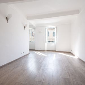 Property in Carre d'Argent