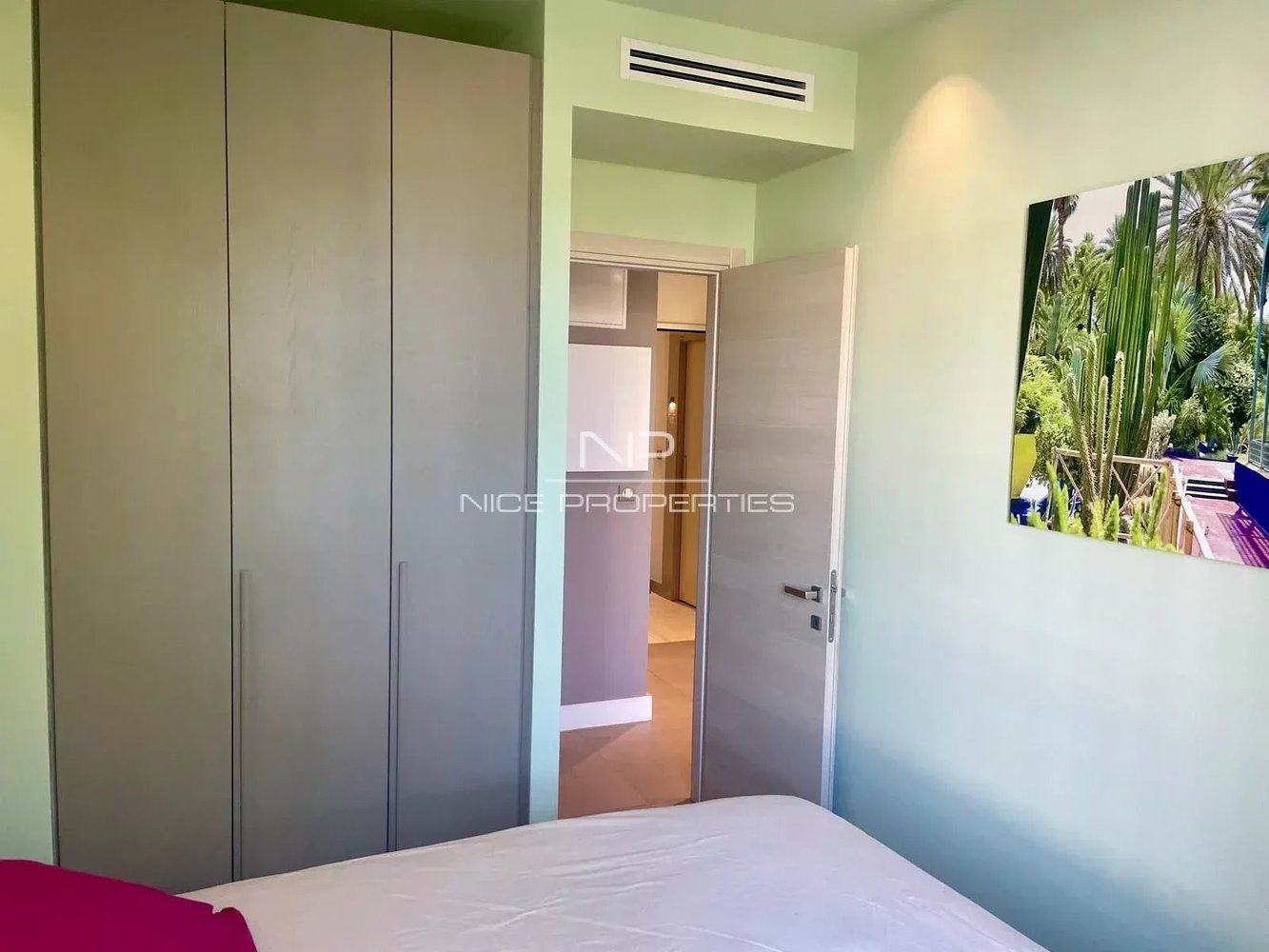 Property photo in Carre d'Argent