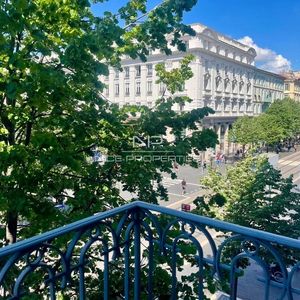 Property in Carre d'Argent