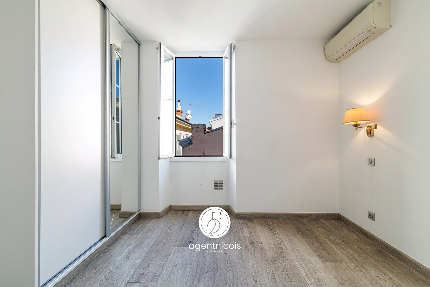 Property photo in Carre d'Argent