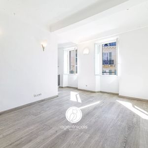 Property in Carre d'Argent