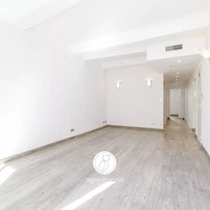 Property in Carre d'Argent