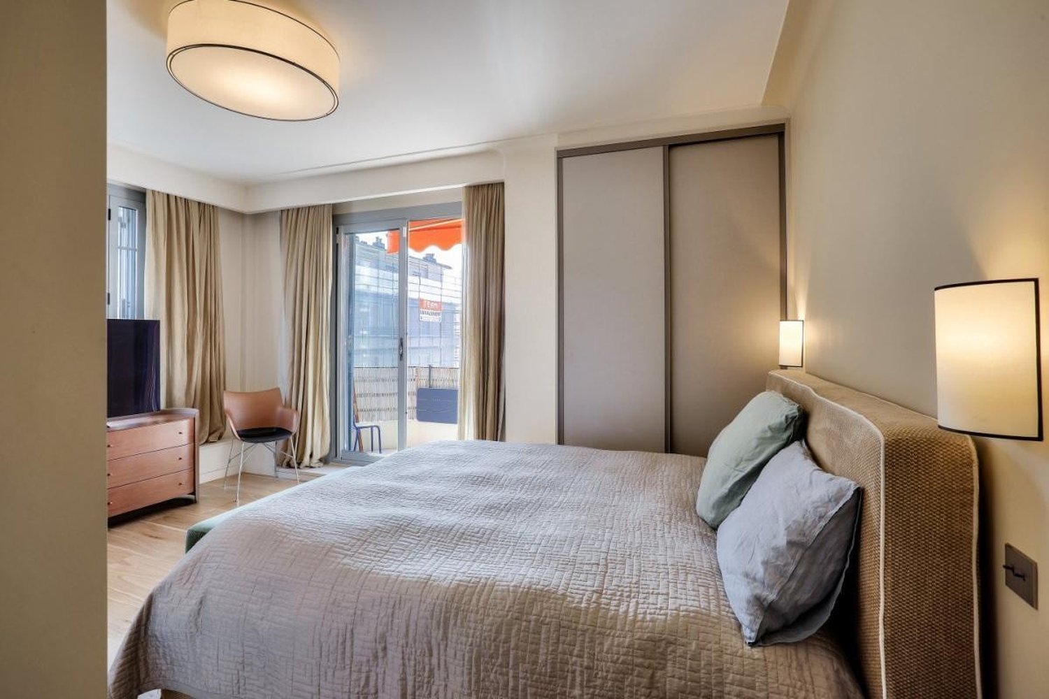 Property photo in Carre d'Argent