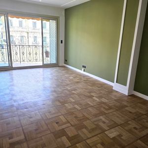 Property in Carre d'Argent