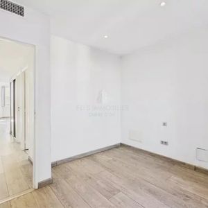 Property in Carre d'Argent