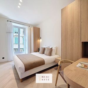 Property in Carre d'Argent