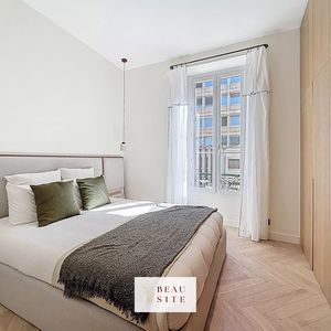 Property in Carre d'Argent