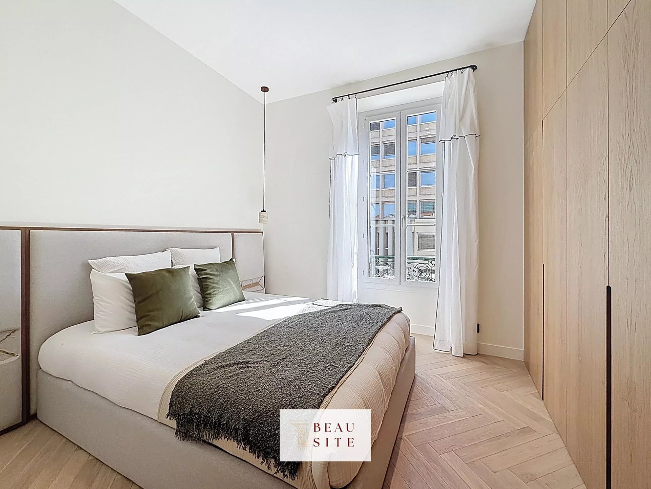 Property photo in Carre d'Argent