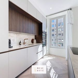 Property in Carre d'Argent