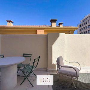 Property in Carre d'Argent