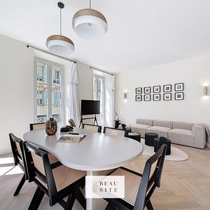 Property in Carre d'Argent